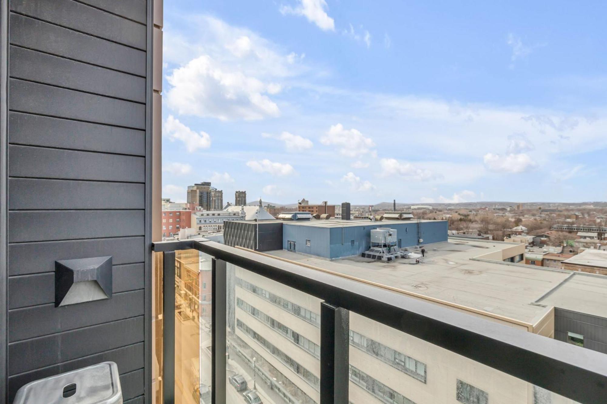 Initial-matisse- Quebec-parking And Pool Apartment Quebec City